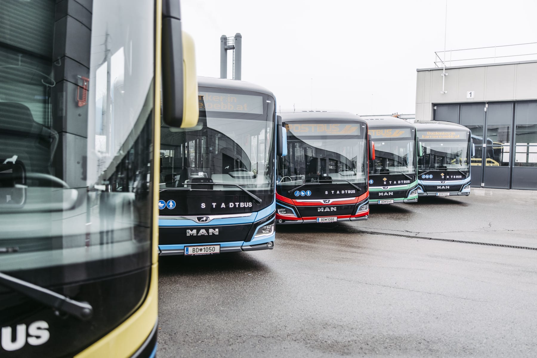 Infobus - Ze Starachowic do Vorarlbergu: Rekordowe zamówienie elektrobusów MAN dla Austrii