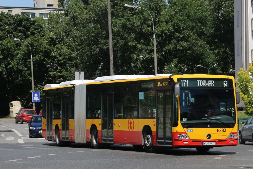 Infobus - ZTM Warszawa otworzył oferty na 10-letni kontrakt autobusowy. Najtaniej konsorcjum PKS