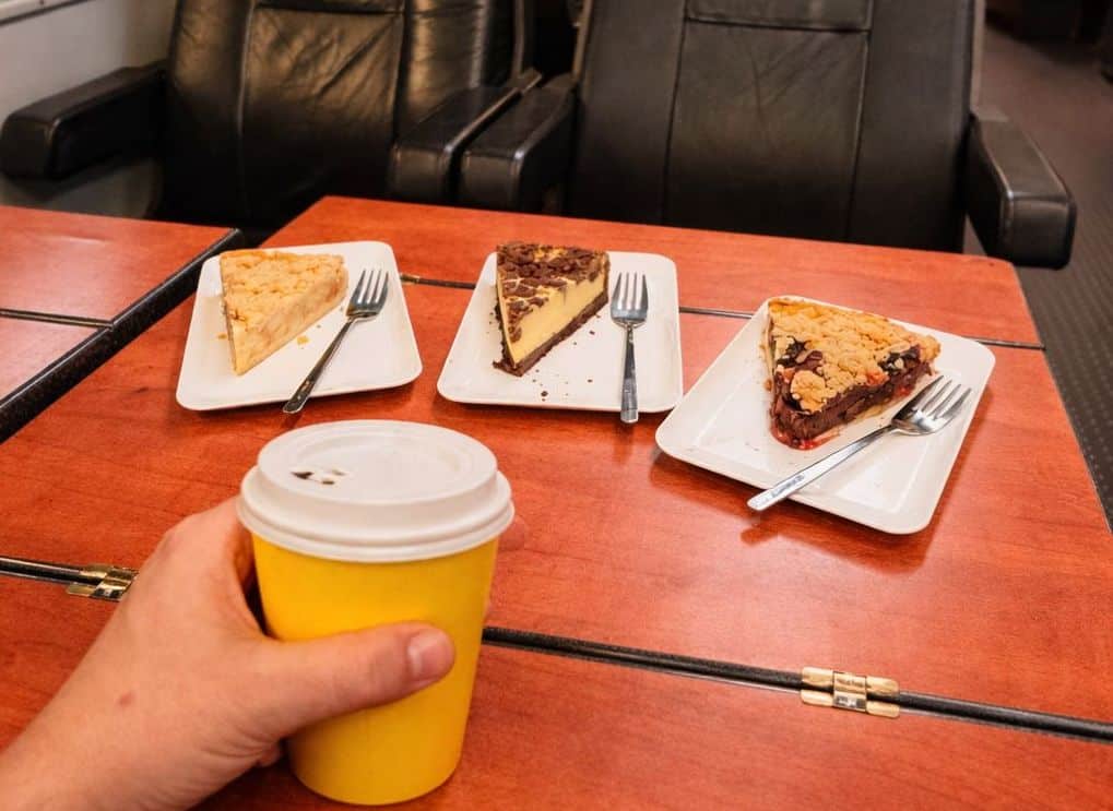 Inforail - Ponad milion ciast w pociągach RegioJet. Te desery pasażerowie wybierają najczęściej