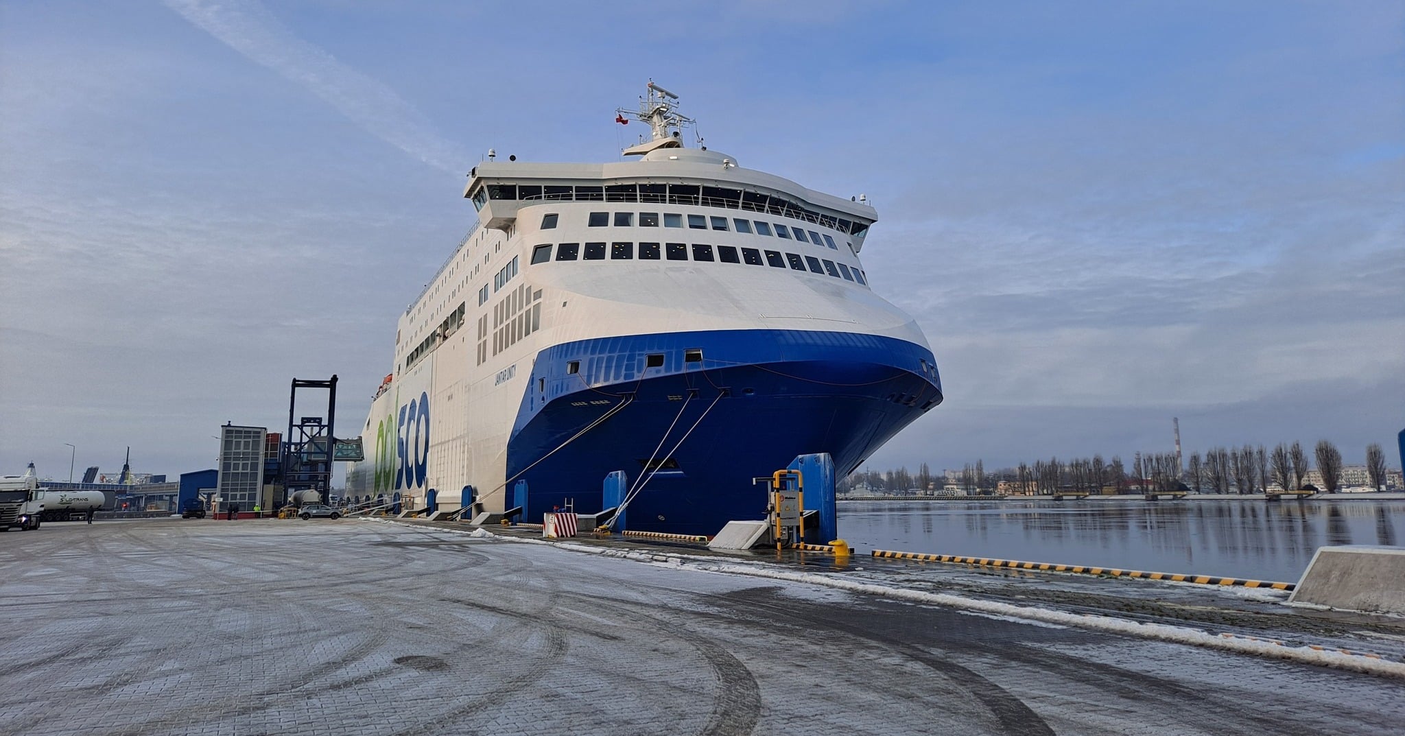 Infoship - Jantar Unity i globalny standard nowoczesnej żeglugi Ro-Pax. Komentarz