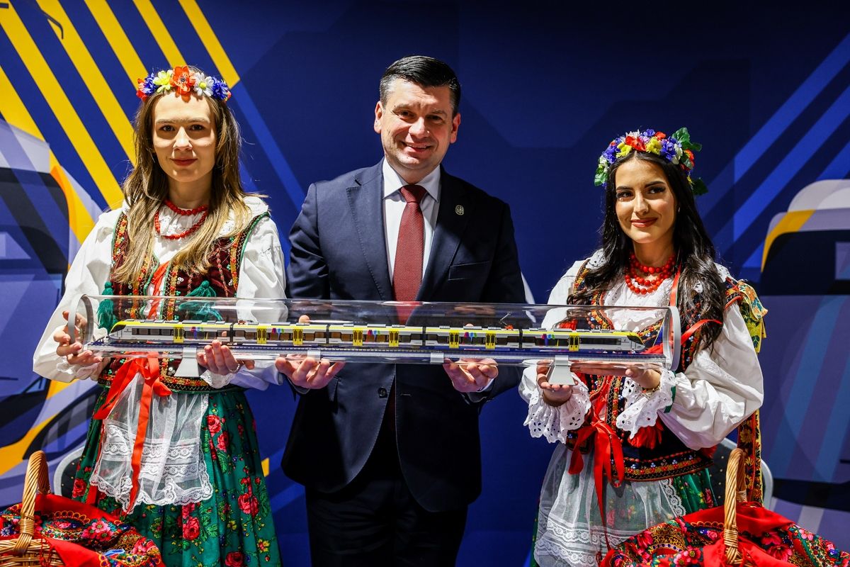 Inforail - Rekordowy rok małopolskiej kolei. Ponad 27 mln pasażerów i ambitne plany na kolejne lata