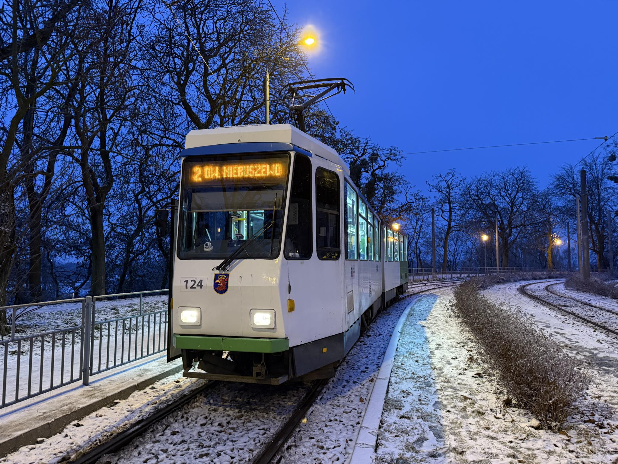 Infotram - Szczecin: Tramwaje wróciły na Lewobrzeże. przez cały czas bez przejazdu na Turkusową
