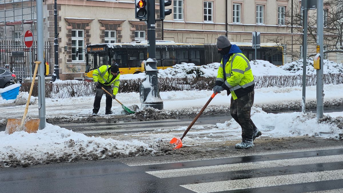 Infotrans - Warszawski Transport Publiczny informuje o opóźnieniach. Przez marznący deszcz