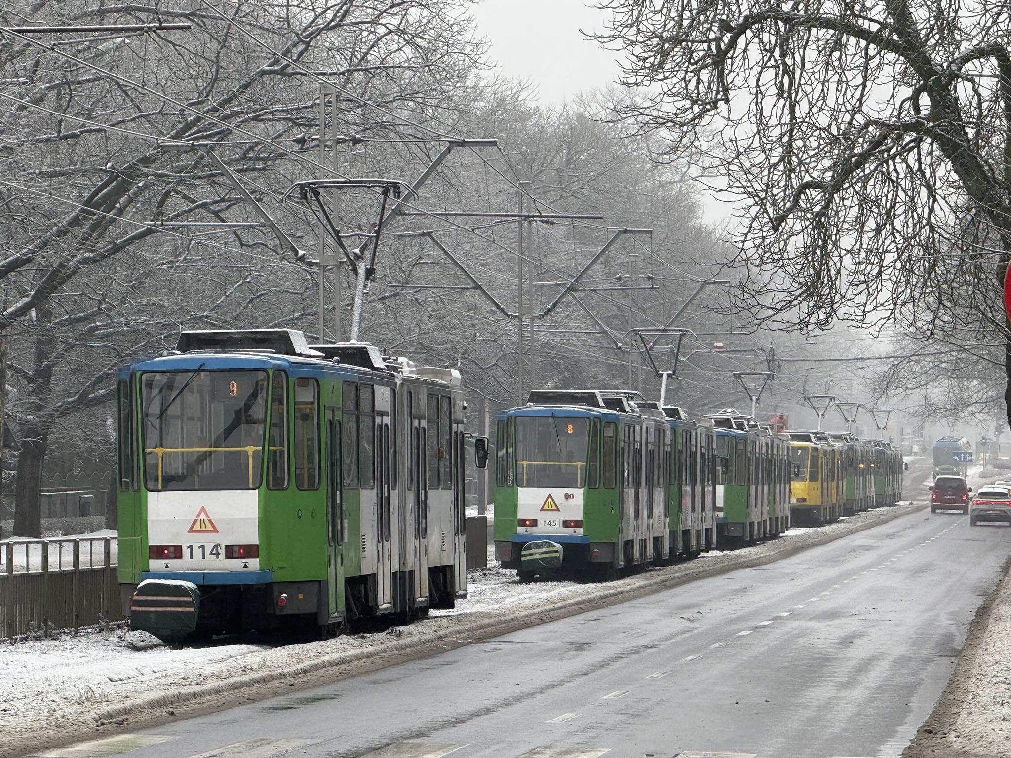 Infotrans - Bez precedensu! Wszystkie szczecińskie tramwaje wracają do zajezdni. Berlin zrobił to samo