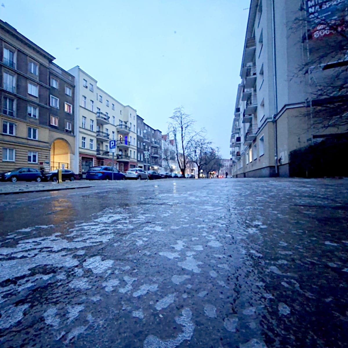 Infotrans - Zachodniopomorskie czeka trudna noc. 175 kolizji z powodu gołoledzi i ZKA w Szczecinie