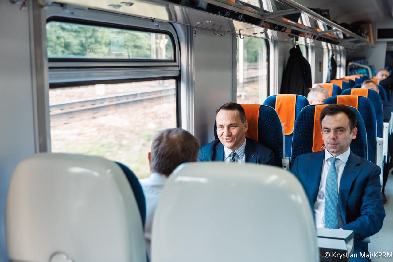 Infotrans - 0% VAT na transport publiczny? Czarzasty pyta, Domański znów studzi oczekiwania