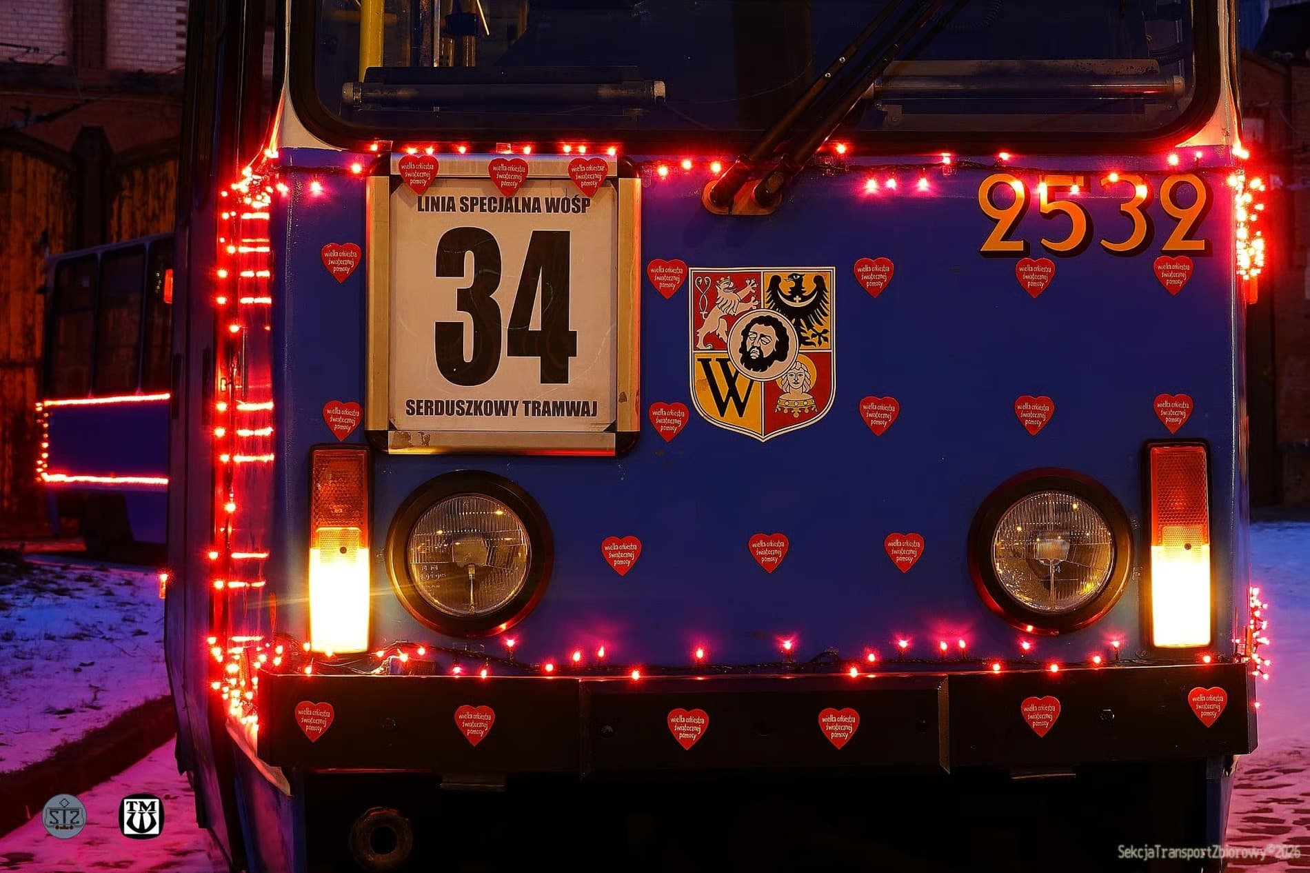 Infotram - Serduszkowy Tramwaj wyjedzie na tory Wrocławia. Zabytkowy skład zagra z WOŚP
