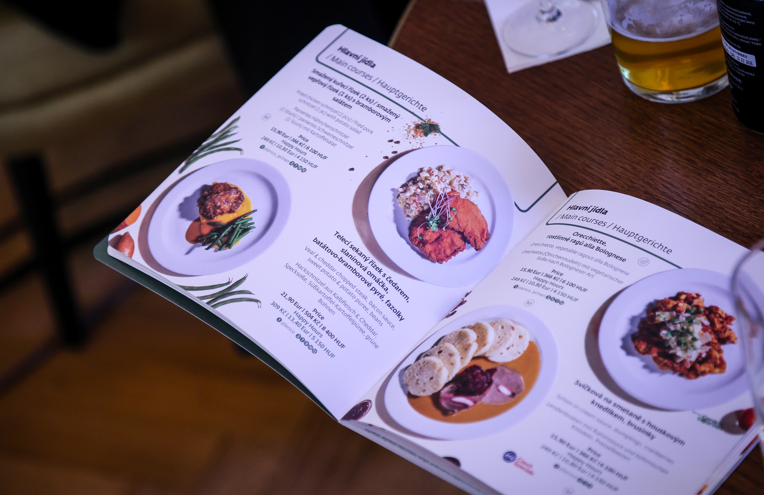 Inforail - Nowe sezonowe menu w pociągach Českich dráh. ČD Restaurant stawia na jakość i tradycję