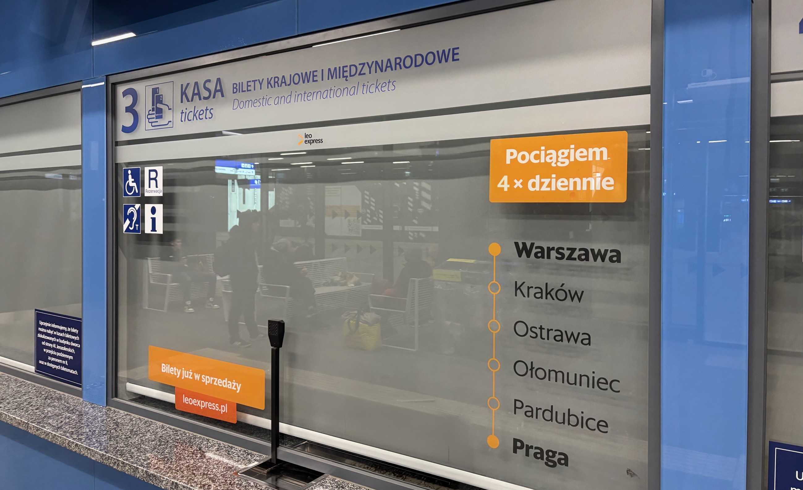 Inforail - Leo Express z nową kasą w Warszawie i samoobsługowymi kioskami na dworcach