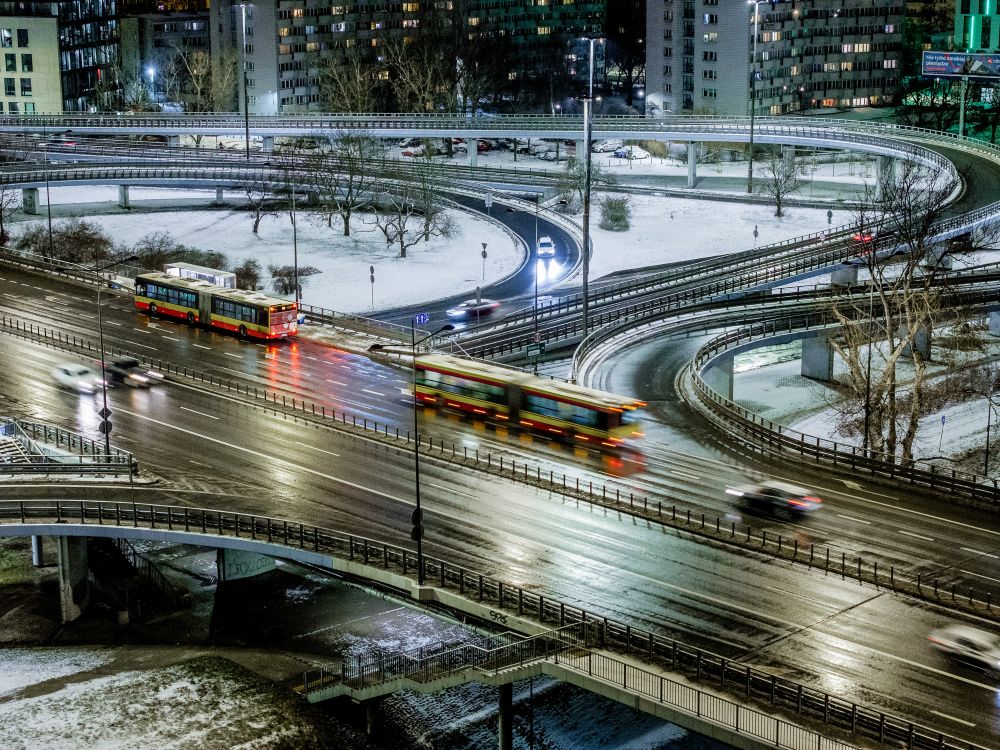 Infotrans - Warszawa chce uniknąć losu Szczecina. Idzie gołoledź – pełna mobilizacja służb