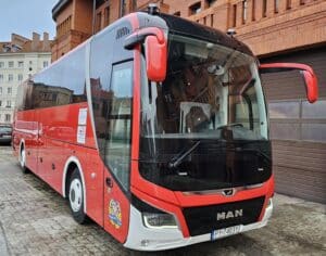 Infobus - Nowy autobus dla strażaków. Częstochowska szkoła PSP ogłasza przetarg