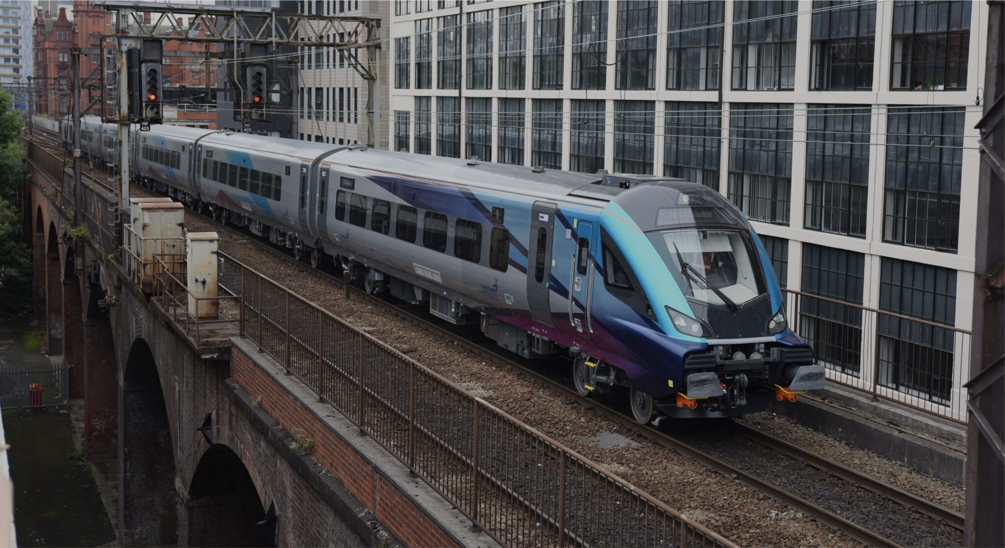 Inforail - CAF dostarczy nowe składy bateryjne i elektryczne dla SNCB. Umowa ramowa warta niemal 5 mld euro