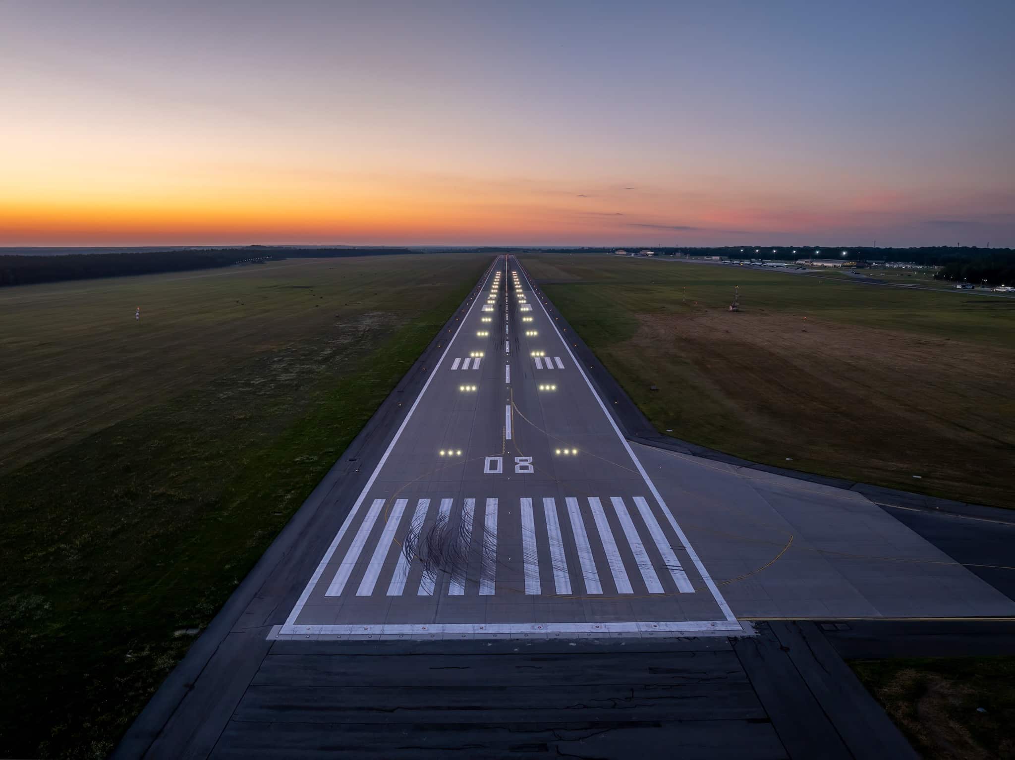 Infoair - Dodatkowy terminal na lotnisku Modlin ma powstać do wakacji. Obsłuży rosnący ruch