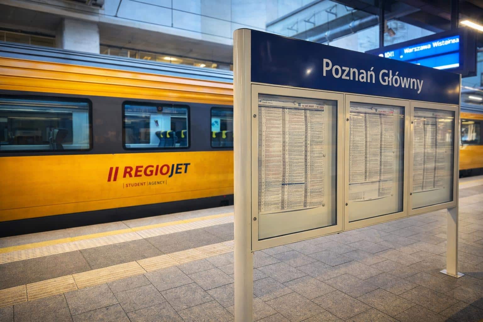 Inforail - RegioJet zwiększa liczbę połączeń między Warszawą a Poznaniem. Sześć par pociągów dziennie od 1 marca