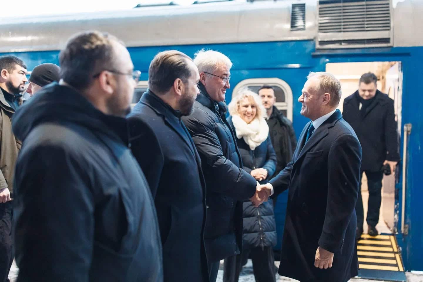 Inforail - Premier Donald Tusk dojechał pociągiem do Kijowa. Kolej w centrum ukraińskiej dyplomacji