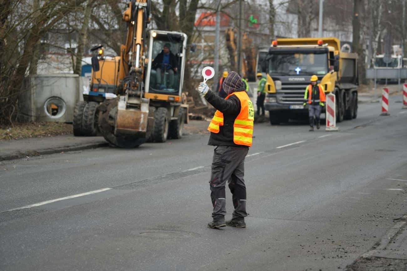Infobike - Czechowice-Dziedzice: Nowe trasy rowerowe ruszą wraz z ociepleniem. Trwa przebudowa ul. Legionów