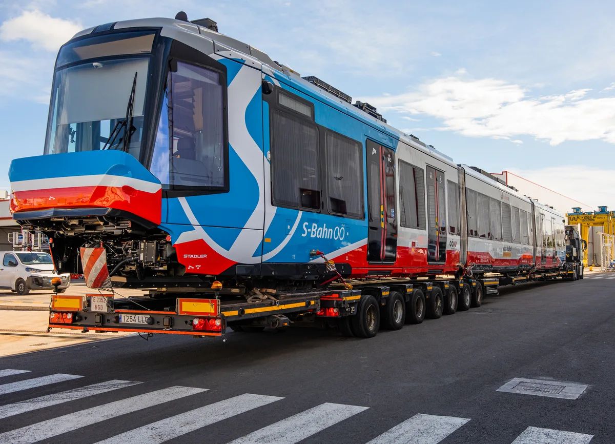 Infotram - Nowe tramwaje dwusystemowe dla Linzu w drodze. Od Stadlera