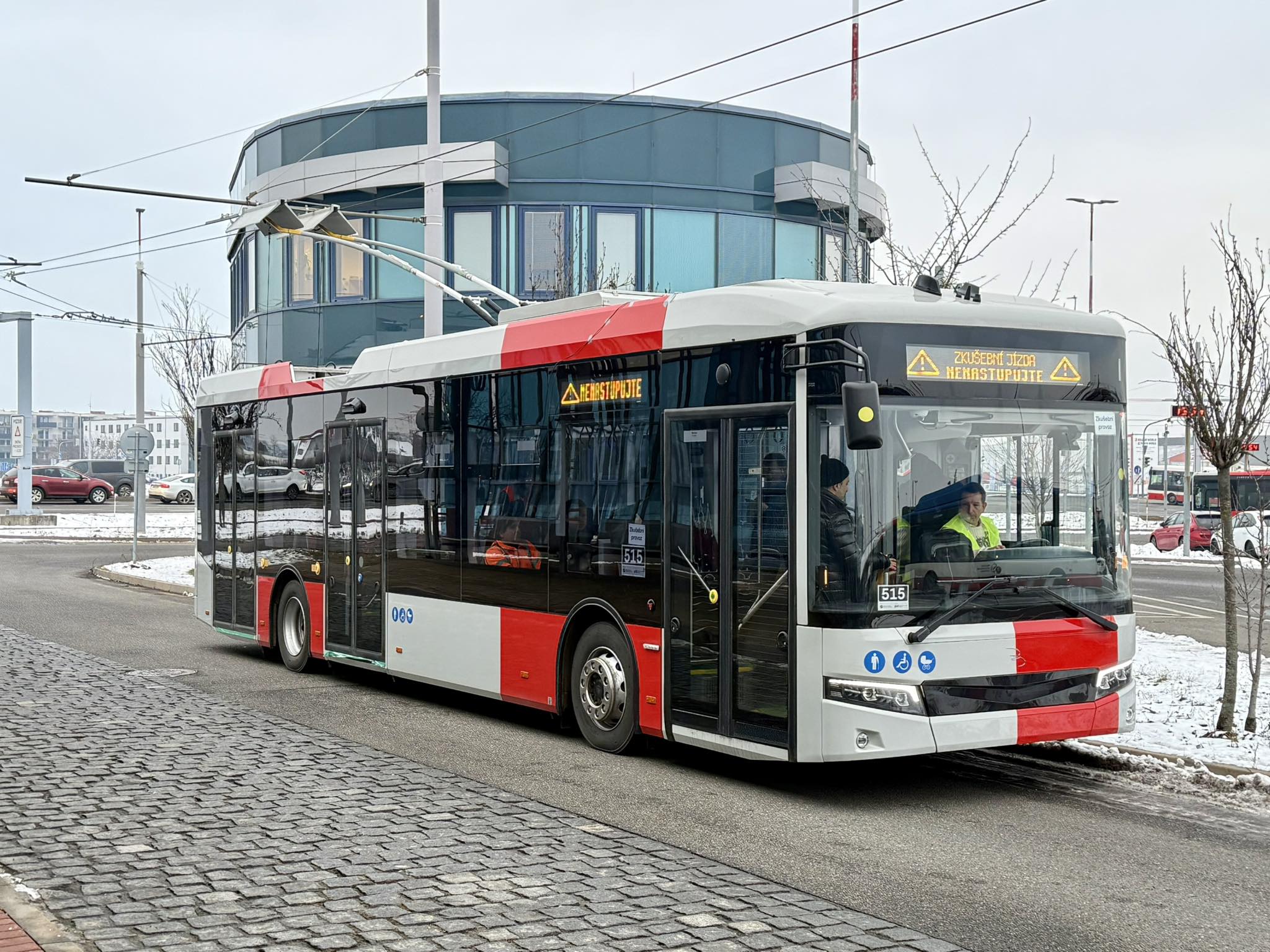 Infobus - Praga: Homologacyjne testy trolejbusu Bozankaya SNG 12T z osprzętem Medom