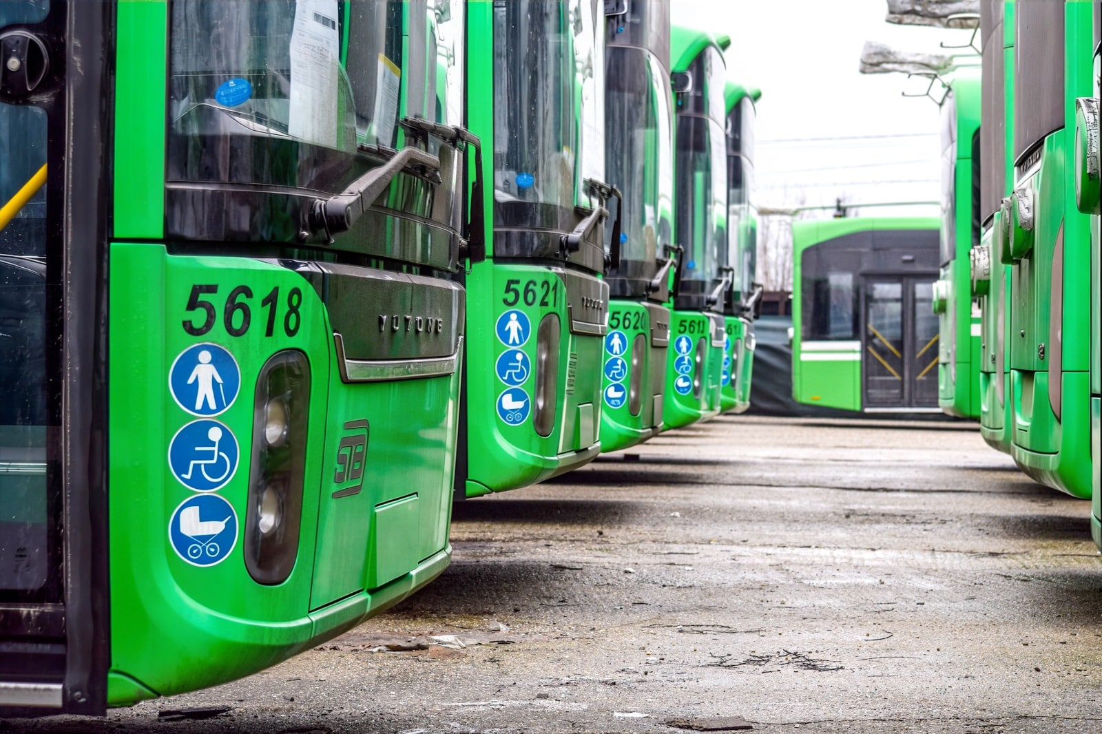 Infobus - Bukareszt z europejską premierą trolejbusów Yutonga. 22 pojazdy już w STB