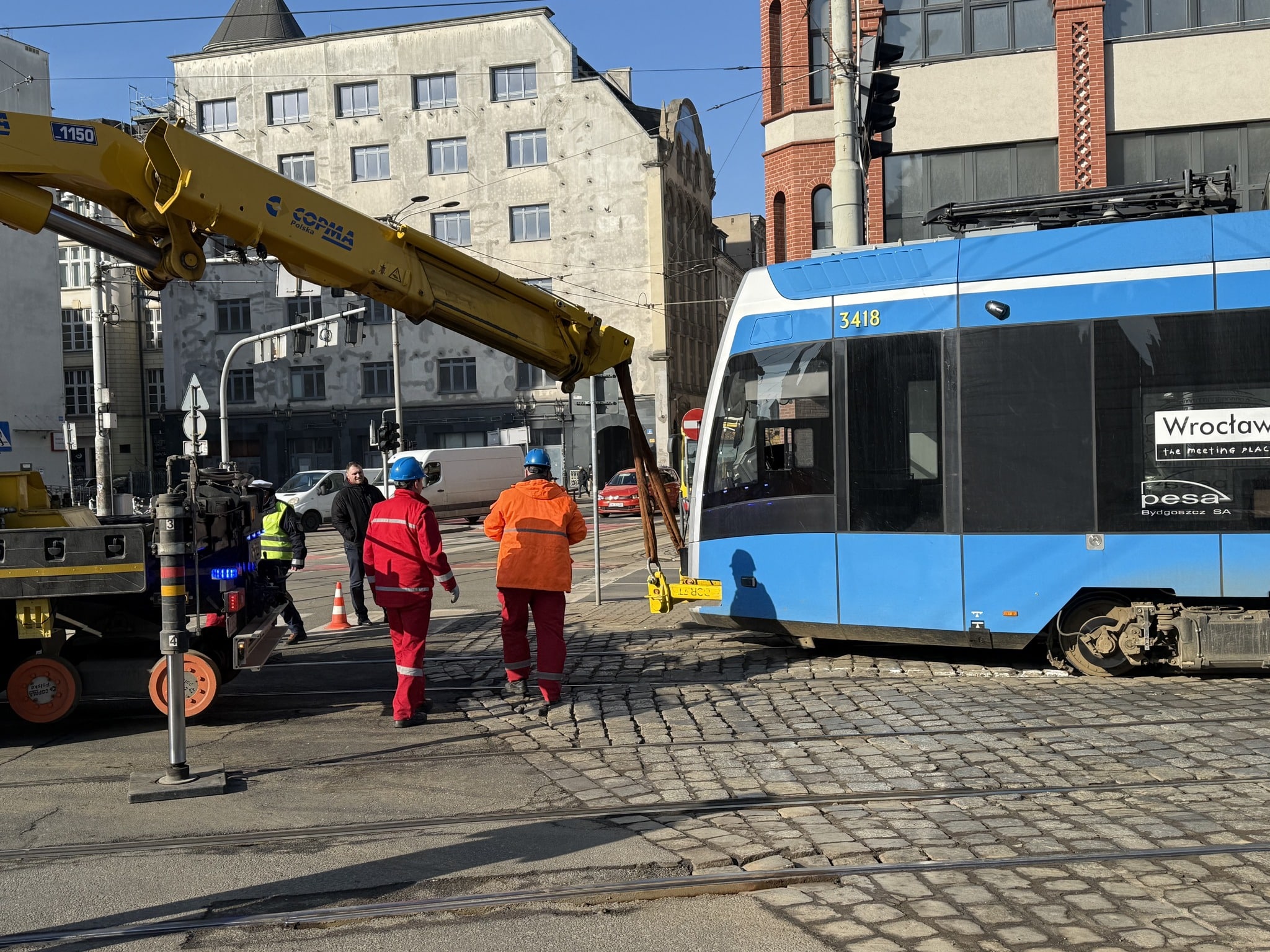 Infotram - Wykolejenie tramwaju PESA Twist we Wrocławiu. Ruch przywrócony po utrudnieniach