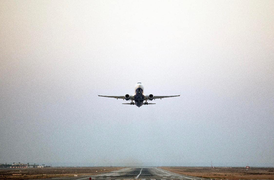 Infoair - Dron nad Cyprem sparaliżował ruch lotniczy. Port w Pafos wrócił do pracy