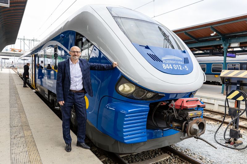 Inforail - Zmodernizowane PESA RegioSharki wracają na tory. Nowy wygląd i nowe zadania