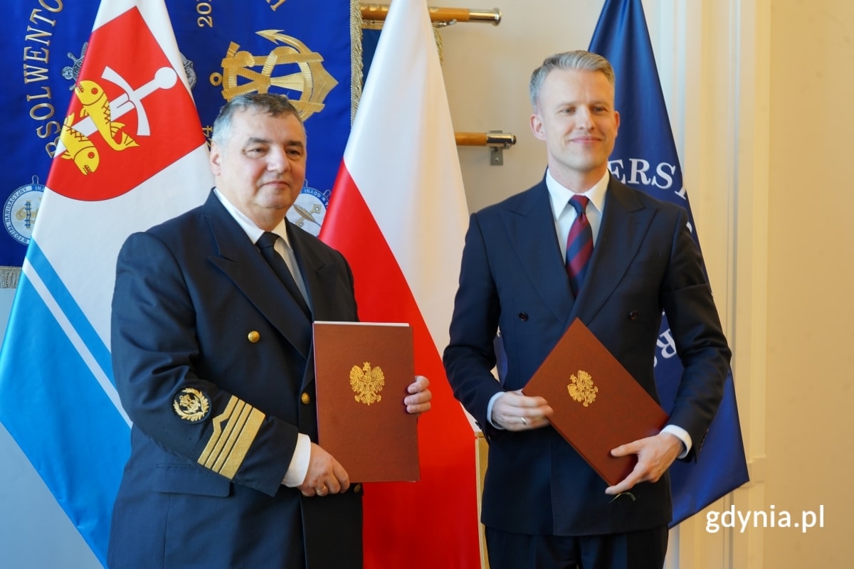 Infoship - 131 mln zł na budowę następcy „Daru Młodzieży”