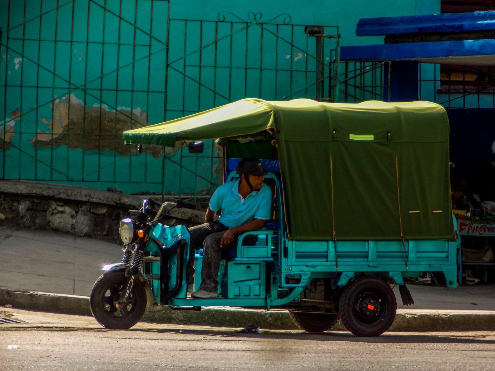 Infotrans - Na Kubie zmienia się komunikacja z powodu z braku prądu i paliw