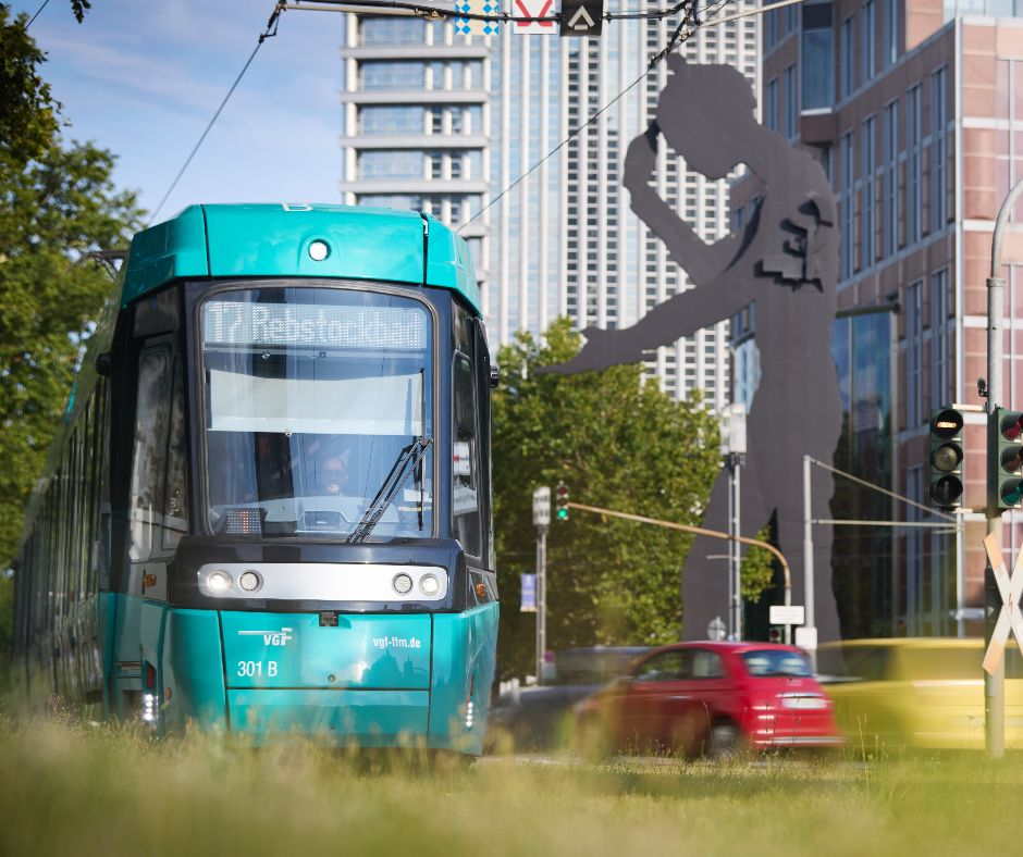 Infotram - Frankfurt przywraca do ruchu tramwaje „T”. Po serii testów i modyfikacji ruszą latem 2026 roku
