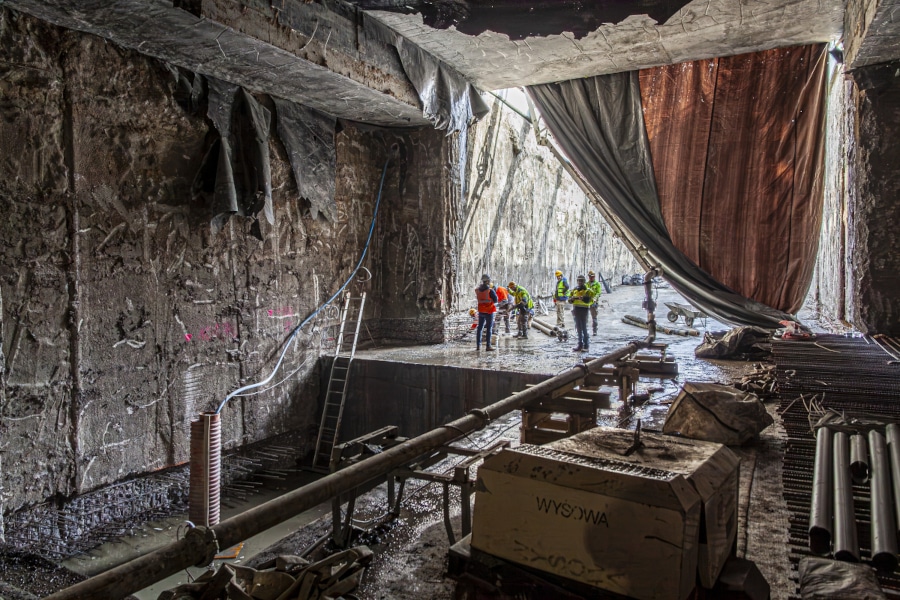 Infotram - Warszawa: Konstrukcja tunelu tramwajowego do Dworca Zachodniego jeszcze niegotowa. Prace przez cały czas trwają