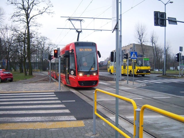 Infotram - Budowa tramwaju do Kostuchny coraz bliżej. Trwa analiza 14 ofert w przetargu wartym setki milionów złotych