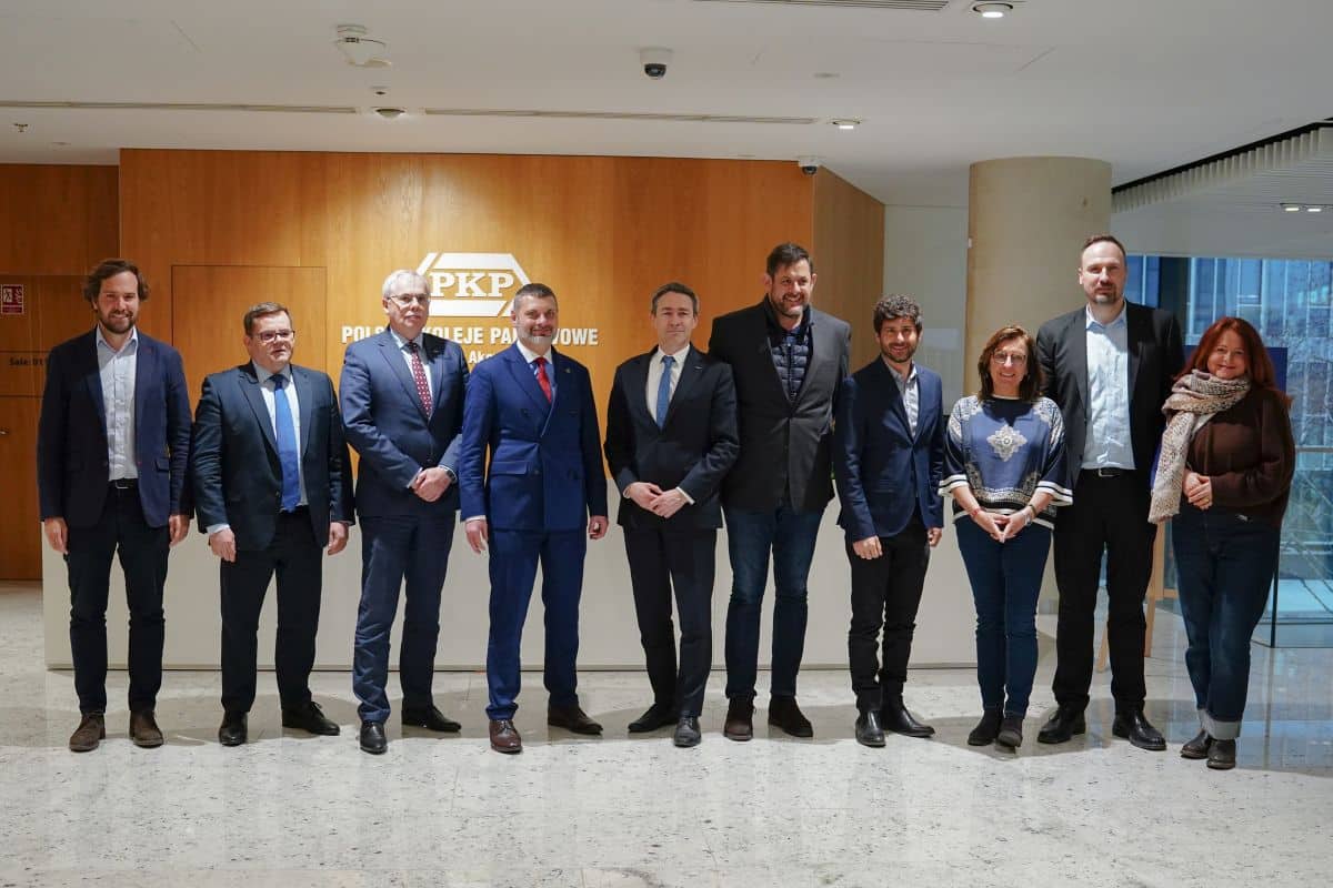 Inforail - Wizyta Komisji Transportu i Turystyki Parlamentu Europejskiego w PKP S.A.