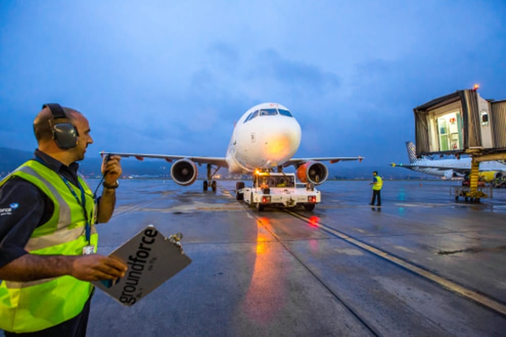 Infoair - Zaczął się strajk obsługi naziemnej w Hiszpanii: zagrożone tysiące lotów w szczycie sezonu