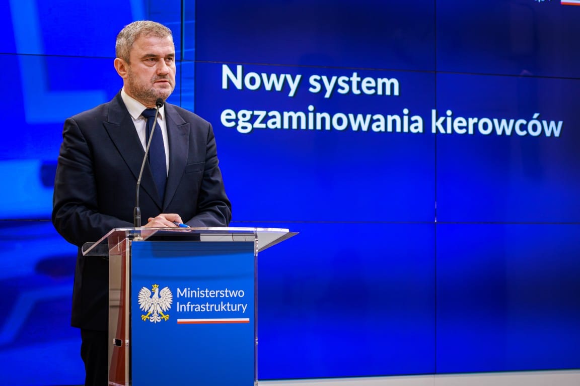 Infobus - Rewolucja w egzaminach na kierowców. Co to oznacza dla branży autobusowej?