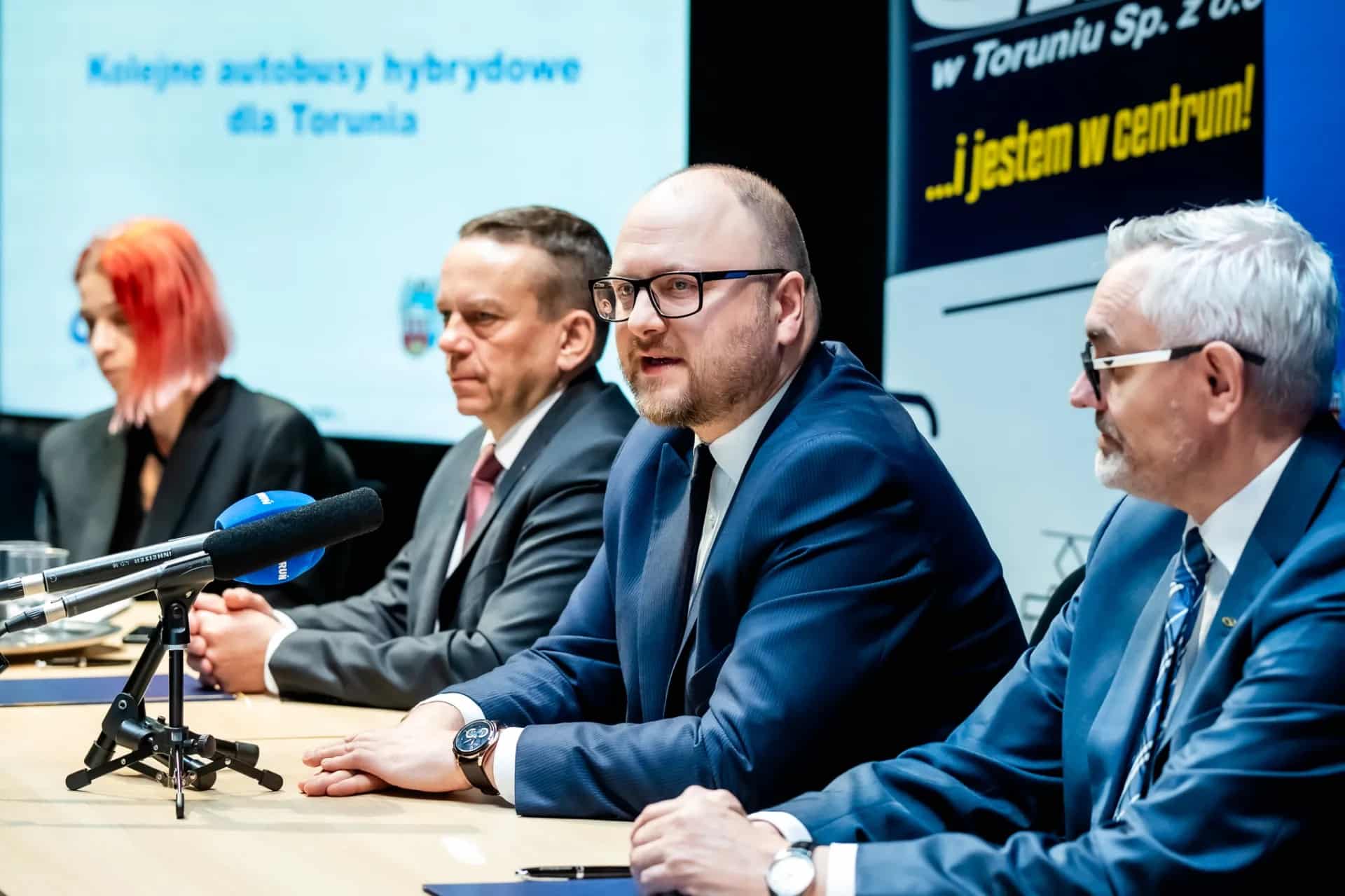 Infobus - MZK Toruń z umową na kolejne autobusy hybrydowe od Solarisa. Kontrakt za ponad 16 mln zł