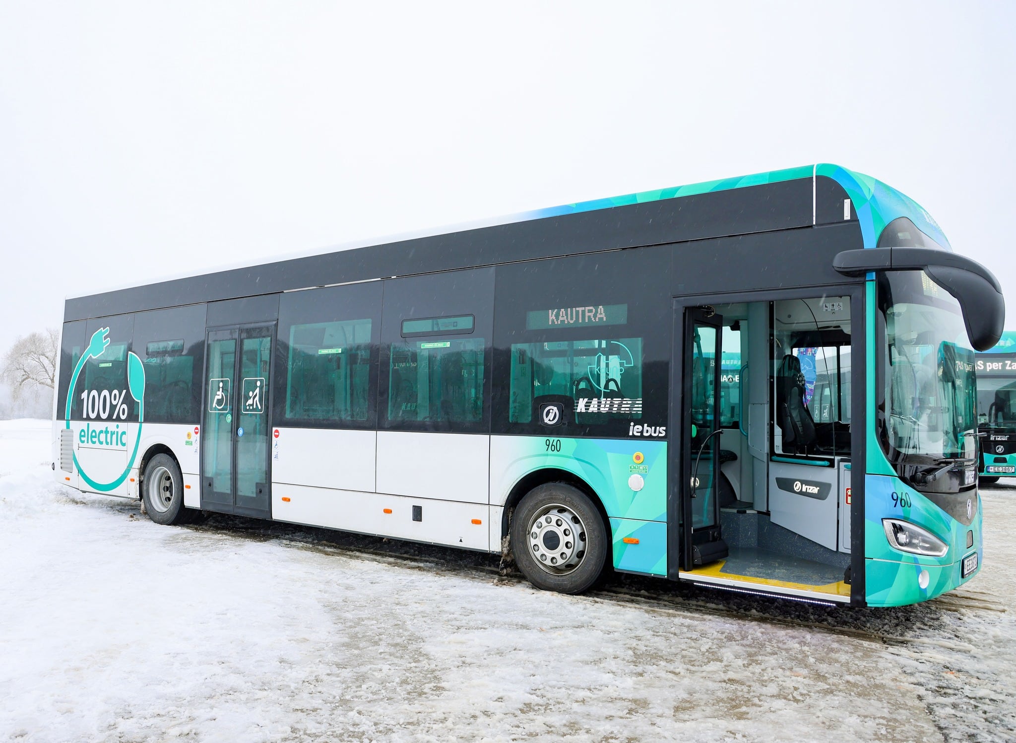 Infobus - Autobusy elektryczne Irizar wjechały do Kowna. Kautra rusza z budową serwisu