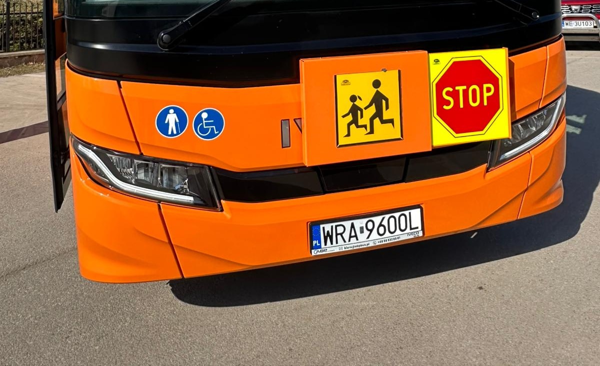 Infobus - Zakrzew ma nowy autobus Iveco Crossway. Z mazowieckim dofinansowaniem