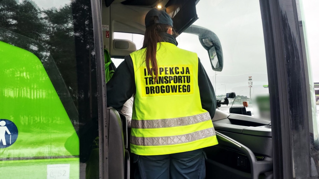 Infobus - Ferie 2026: Inspektorzy ITD sprawdzili stan techniczny ponad 2 tysięcy autokarów