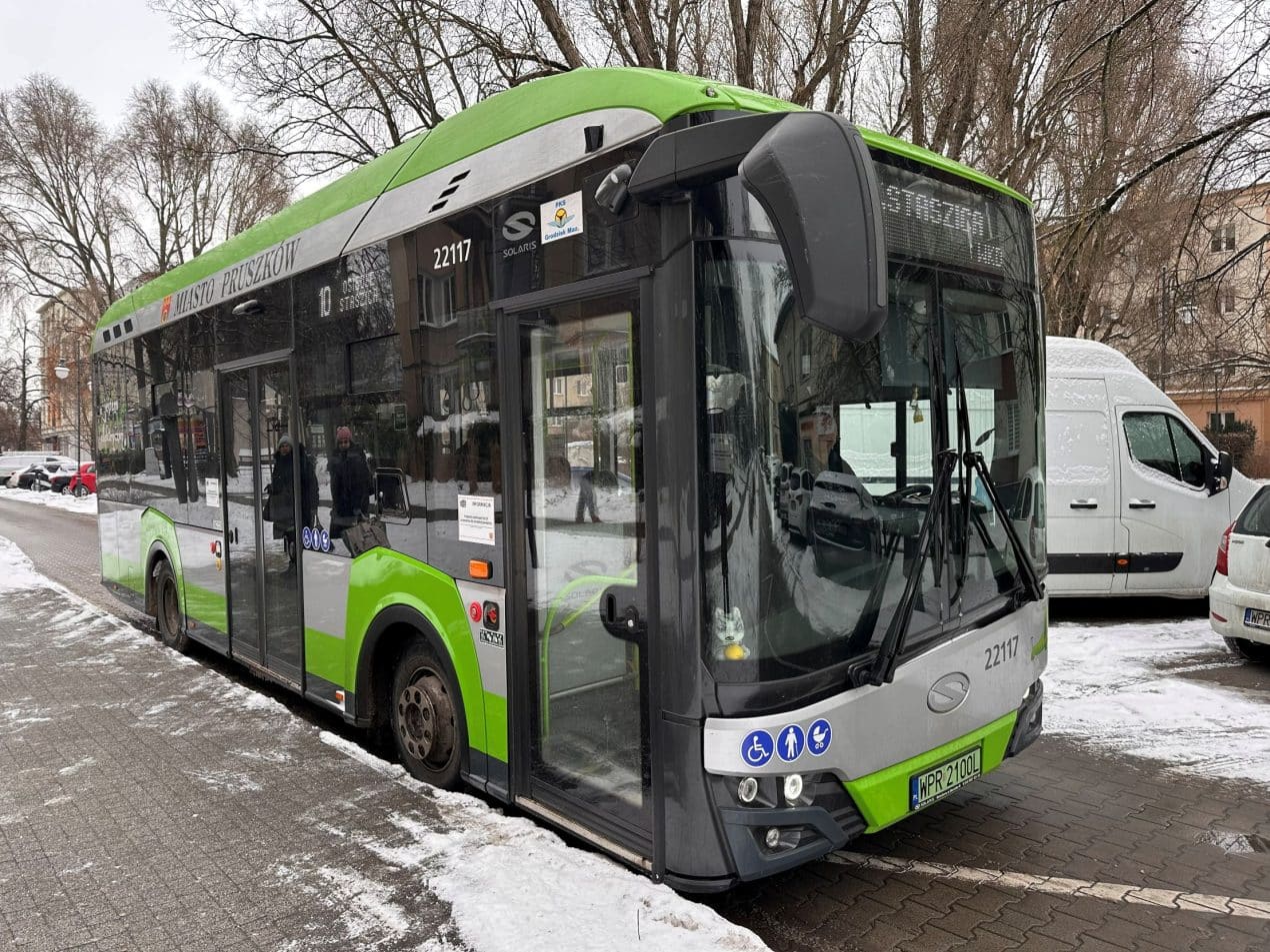 Infobus - Pruszków rozwija komunikację miejską i oświadcza ws. współpracy z GPA