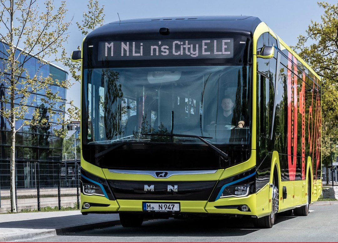 Infobus - Sprzedaż autobusów MAN rośnie szybciej niż ciężarówek. W 2025 roku: +49%