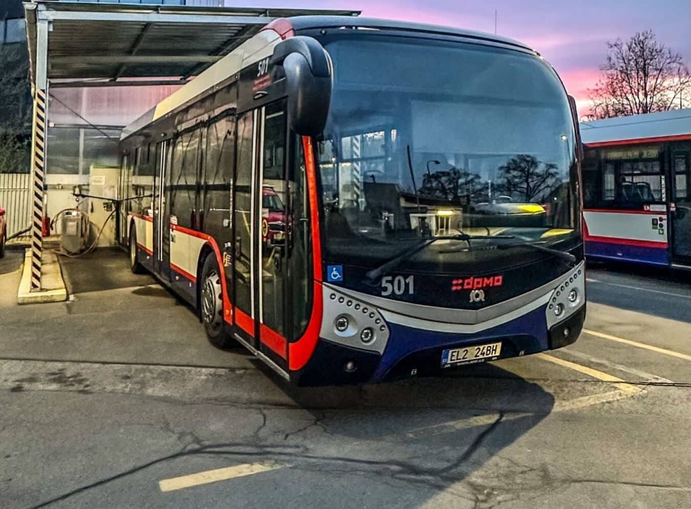 Infobus - Ołomuniec ogłasza przetarg na 20 elektrobusów i 10 diesli. Plus opcja