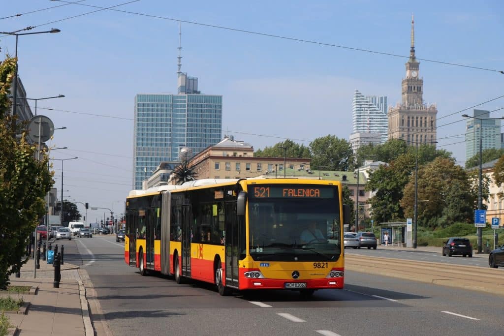 Infobus - ZTM Warszawa zmienia jednak zdanie: Linia 521 dojedzie do Dworca Centralnego