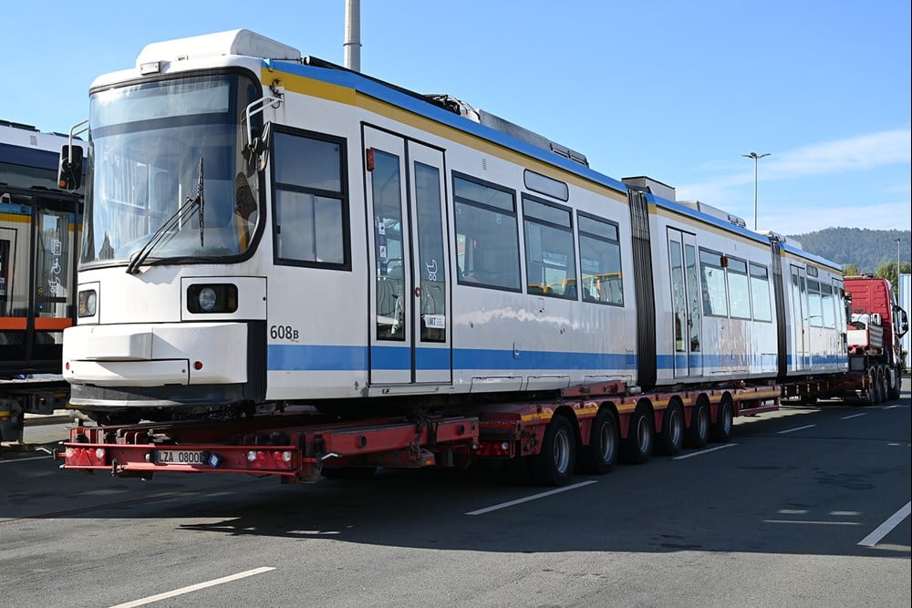 Infotram - Jena bada rynek tramwajowy. Planuje sprzedaż kolejnych używanych wagonów