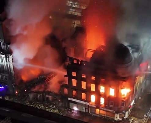 Inforail - Pożar przy Glasgow Central Station. Zawalił się budynek obok dworca, odwołano dziesiątki pociągów