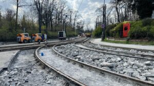 Infotram - Praga modernizuje torowisko przy Hradczanach. Kilkumiesięczne utrudnienia w ruchu tramwajów