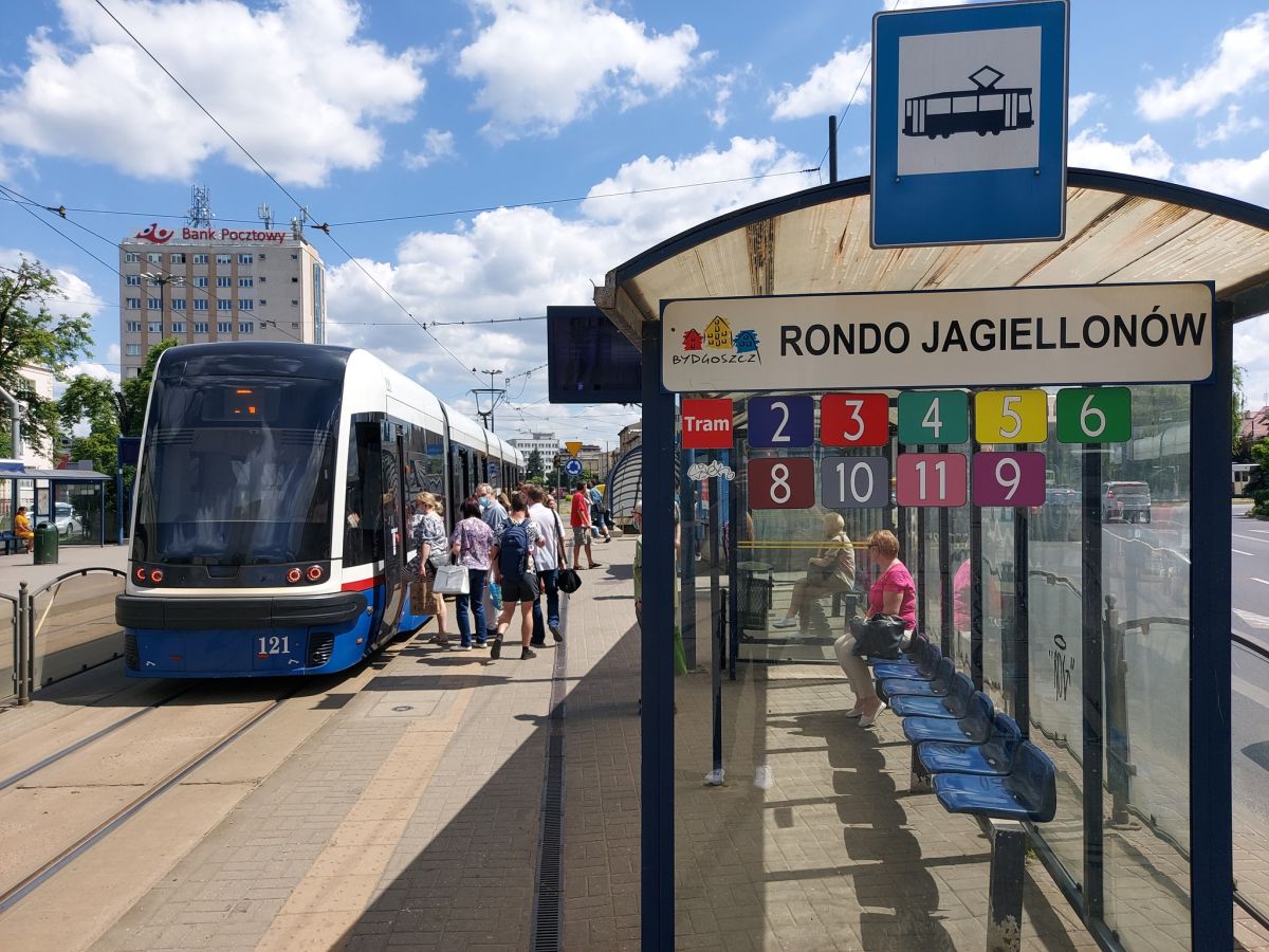 Infotram - Bydgoszcz z unijnym wsparciem na przebudowę Ronda Jagiellonów. Z torowiskiem tramwajowym