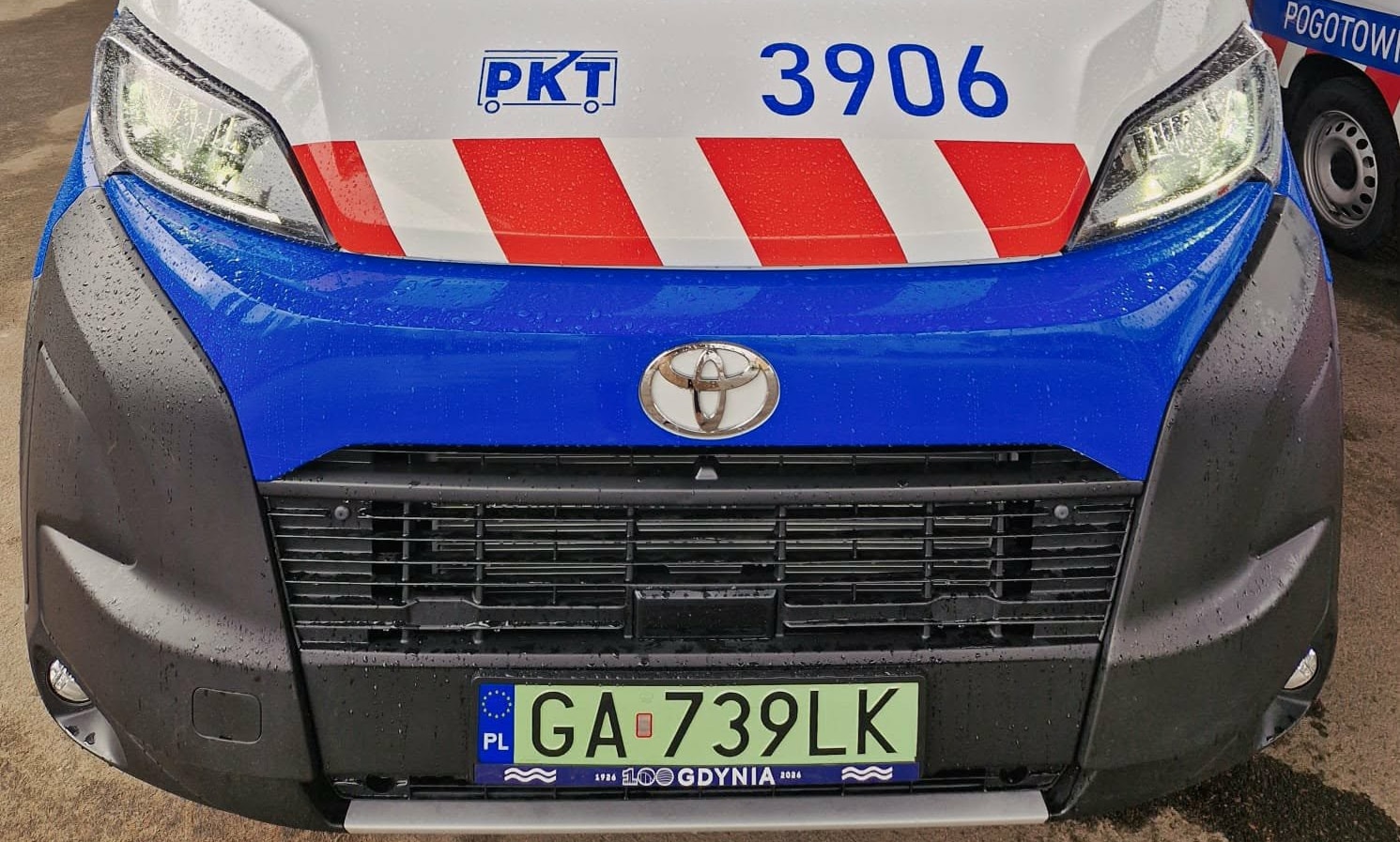 Infotrans - PKT Gdynia inwestuje w elektryczne zaplecze. Nowe pojazdy serwisowe naładują się z sieci