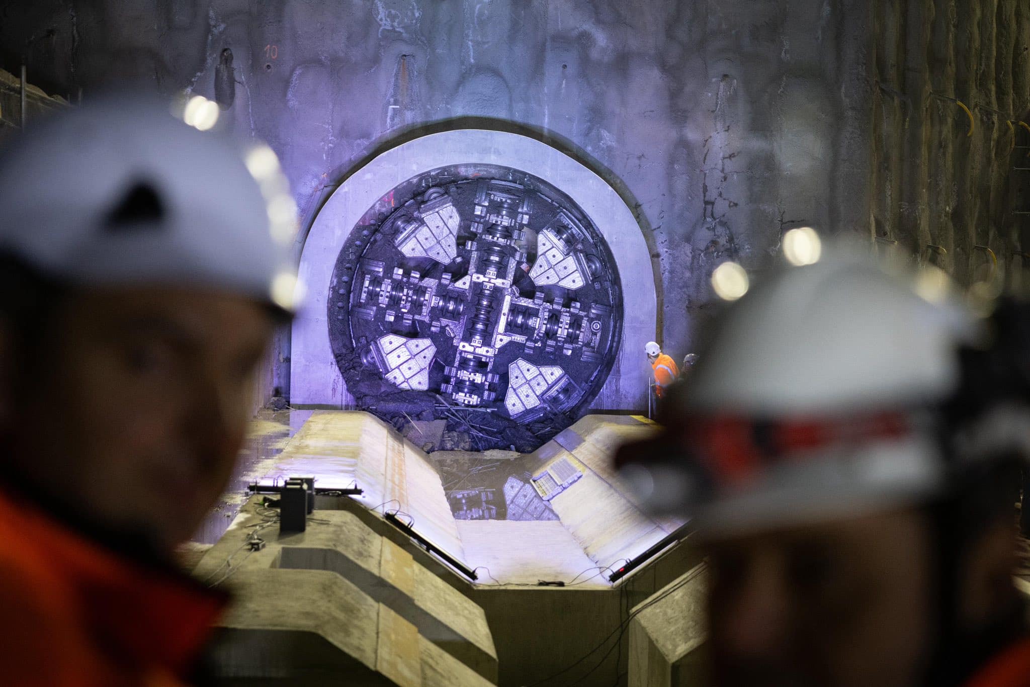 Inforail - Pierwszy tunel na trasie Podłęże–Piekiełko przebity. Ma być szybciej do Zakopanego i Nowego Sącza