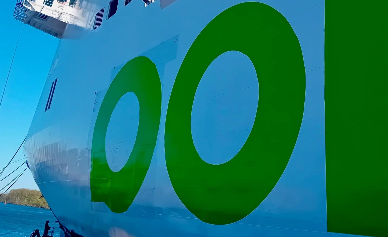 Infoship - Stocznia Gryfia przemalowała prom Epsilon w barwy POLSCA. Drugi po Bursztyn Unity