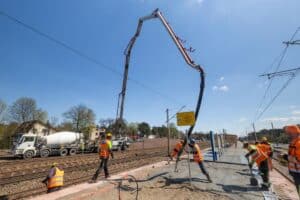 Inforail - Pociągi cześciowo wracają na linię otwocką. Trwa wielka modernizacja za 1,7 mld zł